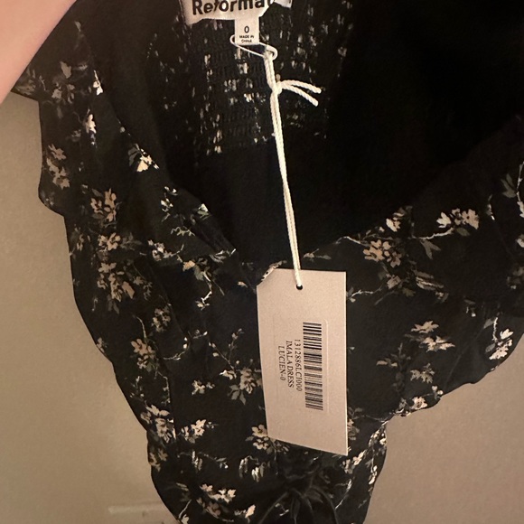 Reformation Imala Dress in Lucien, size 0 - Picture 7 of 9